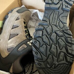 Eddie Bauer Men's Tan and Black /leather Hiking Boots NWT